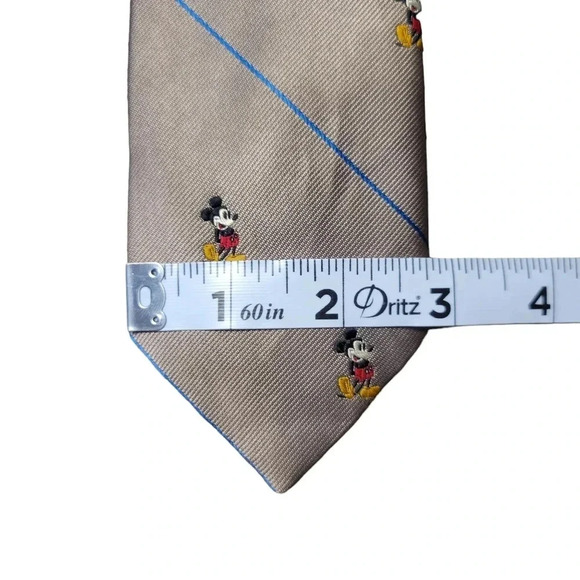 Cervantes Disney Vintage Mickey Mouse Men's Necktie - Picture 6 of 8